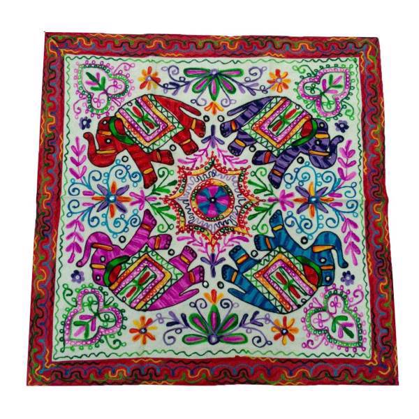 رومیزی سوزن دوزی مدل خامه دوزی کد C-109، Needlework Table Cloth C-109