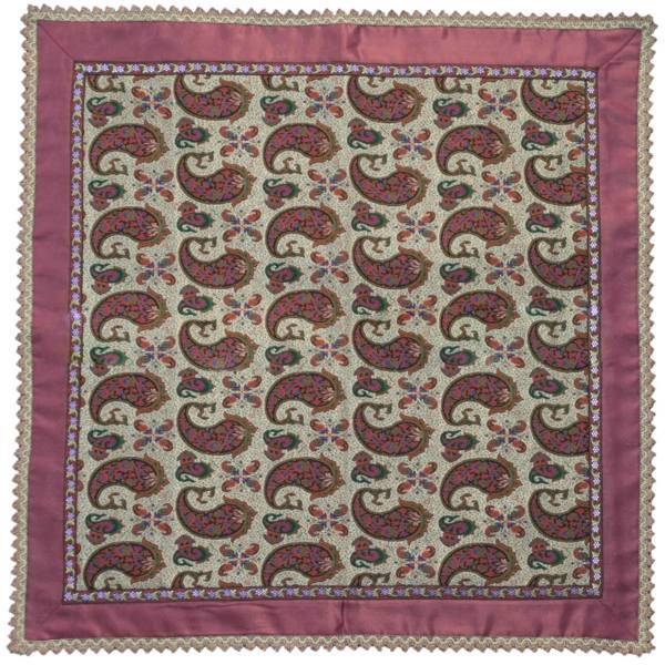 رومیزی ترمه خاتون طرح شهرزاد بنفش کد 130006